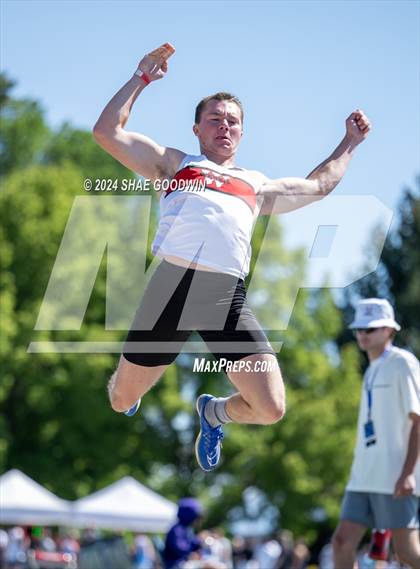 Thumbnail 3 in UHSAA 6A Finals (Long Jump) photogallery.