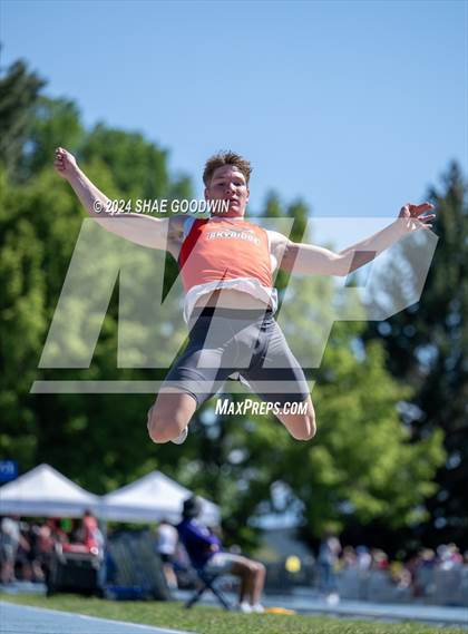 Thumbnail 3 in UHSAA 6A Finals (Long Jump) photogallery.