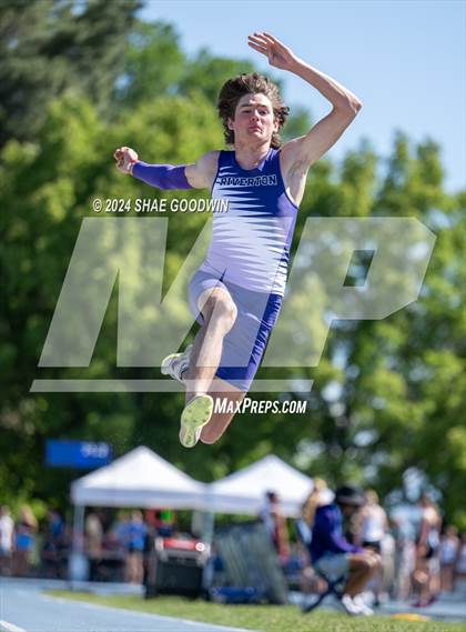 Thumbnail 1 in UHSAA 6A Finals (Long Jump) photogallery.