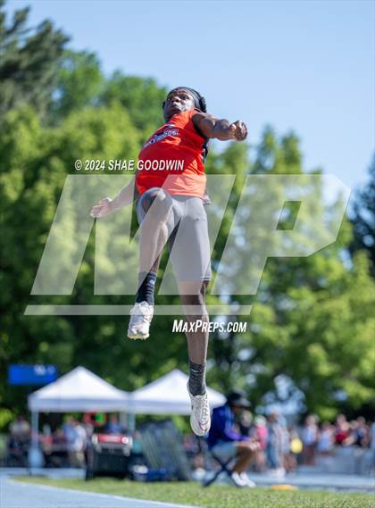 Thumbnail 1 in UHSAA 6A Finals (Long Jump) photogallery.