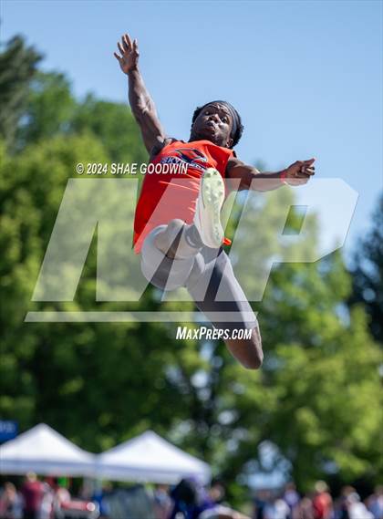 Thumbnail 3 in UHSAA 6A Finals (Long Jump) photogallery.