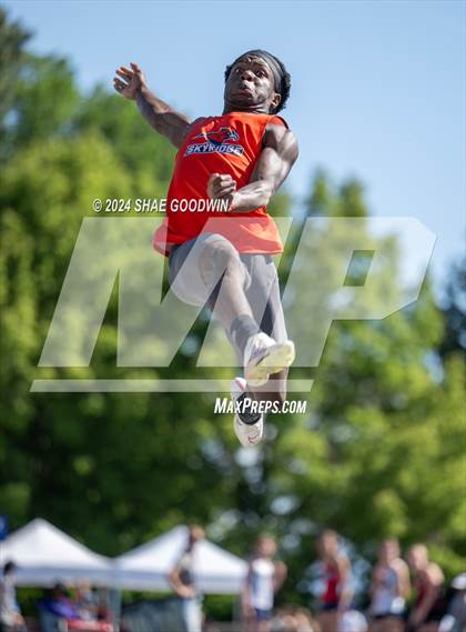 Thumbnail 3 in UHSAA 6A Finals (Long Jump) photogallery.
