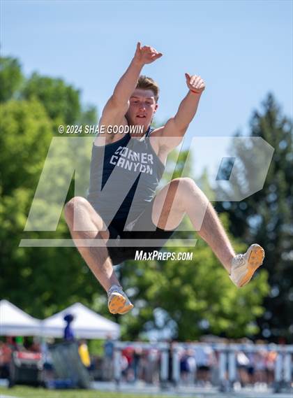 Thumbnail 2 in UHSAA 6A Finals (Long Jump) photogallery.