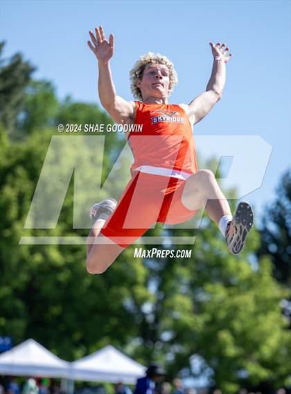 Thumbnail 3 in UHSAA 6A Finals (Long Jump) photogallery.