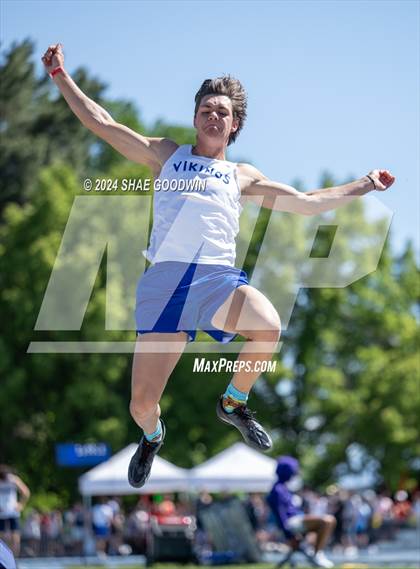 Thumbnail 3 in UHSAA 6A Finals (Long Jump) photogallery.