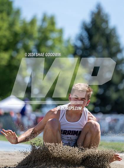 Thumbnail 1 in UHSAA 6A Finals (Long Jump) photogallery.