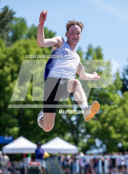Thumbnail 1 in UHSAA 6A Finals (Long Jump) photogallery.