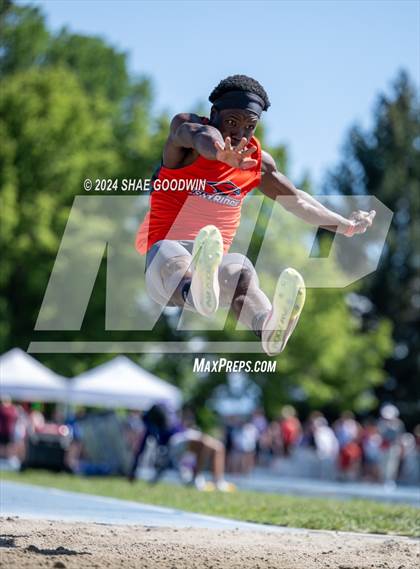 Thumbnail 1 in UHSAA 6A Finals (Long Jump) photogallery.