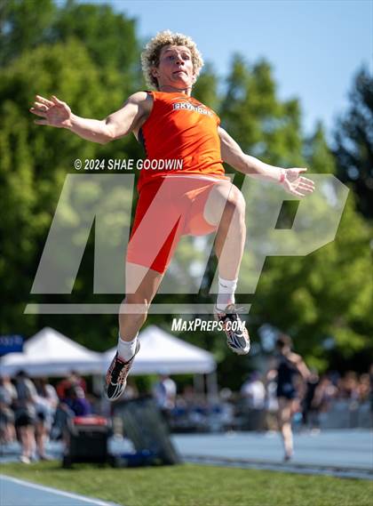 Thumbnail 1 in UHSAA 6A Finals (Long Jump) photogallery.