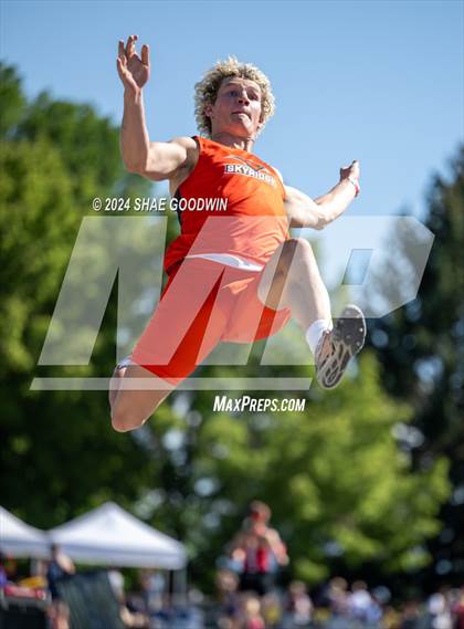 Thumbnail 2 in UHSAA 6A Finals (Long Jump) photogallery.