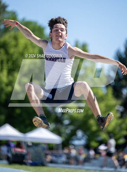 Thumbnail 1 in UHSAA 6A Finals (Long Jump) photogallery.