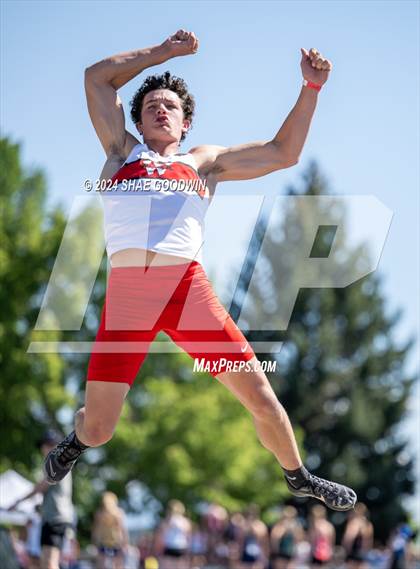 Thumbnail 2 in UHSAA 6A Finals (Long Jump) photogallery.