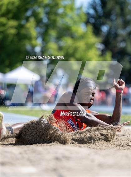 Thumbnail 2 in UHSAA 6A Finals (Long Jump) photogallery.