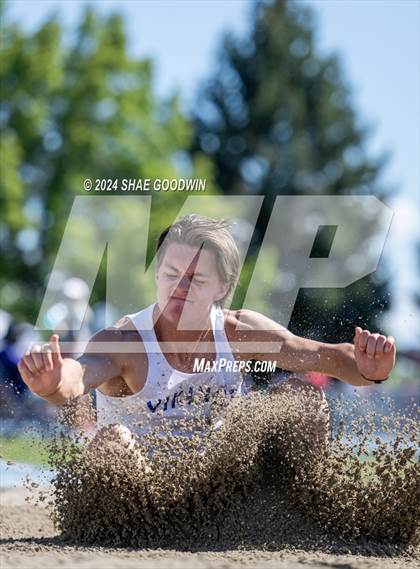 Thumbnail 3 in UHSAA 6A Finals (Long Jump) photogallery.