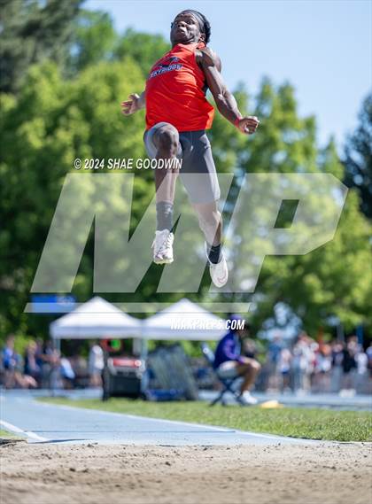 Thumbnail 1 in UHSAA 6A Finals (Long Jump) photogallery.
