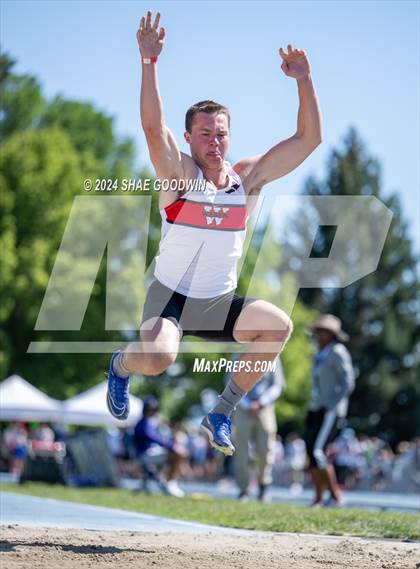 Thumbnail 2 in UHSAA 6A Finals (Long Jump) photogallery.