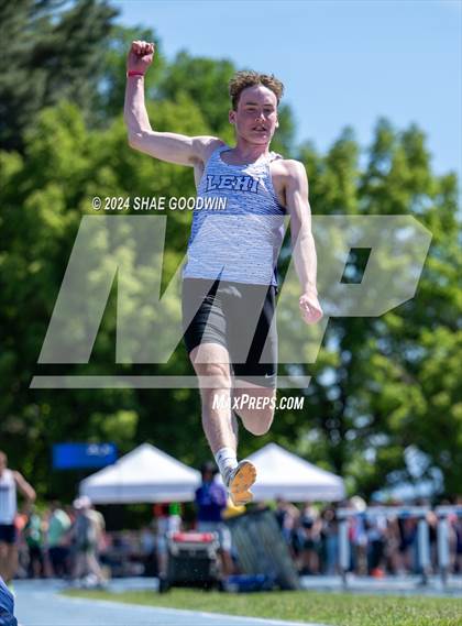 Thumbnail 3 in UHSAA 6A Finals (Long Jump) photogallery.