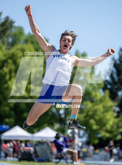 Thumbnail 1 in UHSAA 6A Finals (Long Jump) photogallery.