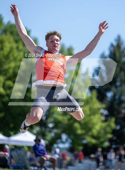 Thumbnail 1 in UHSAA 6A Finals (Long Jump) photogallery.