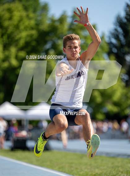 Thumbnail 2 in UHSAA 6A Finals (Long Jump) photogallery.