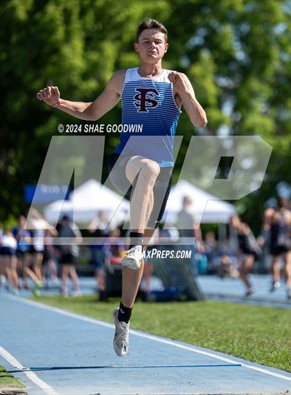 Thumbnail 3 in UHSAA 6A Finals (Long Jump) photogallery.
