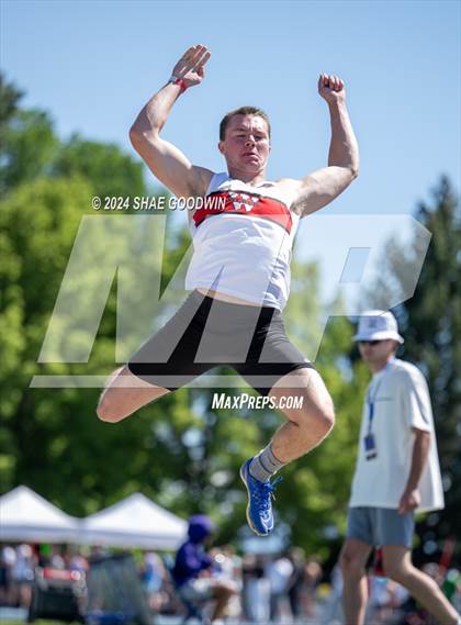 Thumbnail 1 in UHSAA 6A Finals (Long Jump) photogallery.