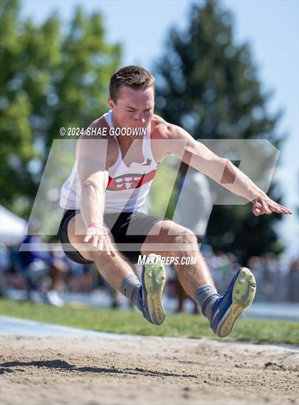 Thumbnail 3 in UHSAA 6A Finals (Long Jump) photogallery.
