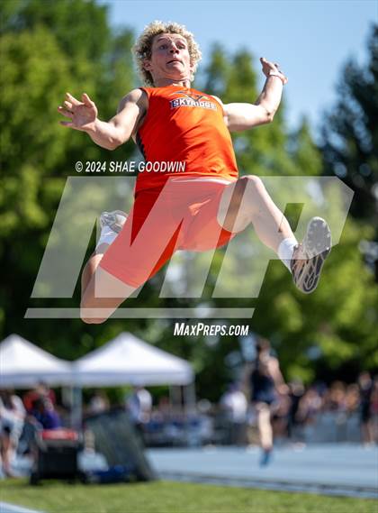 Thumbnail 2 in UHSAA 6A Finals (Long Jump) photogallery.