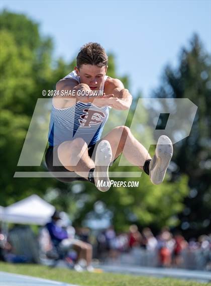 Thumbnail 2 in UHSAA 6A Finals (Long Jump) photogallery.