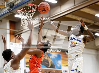 Thumbnail 2 in Whitney Young vs Simeon (IHSA 4A Super Sectional Semifinal) photogallery.