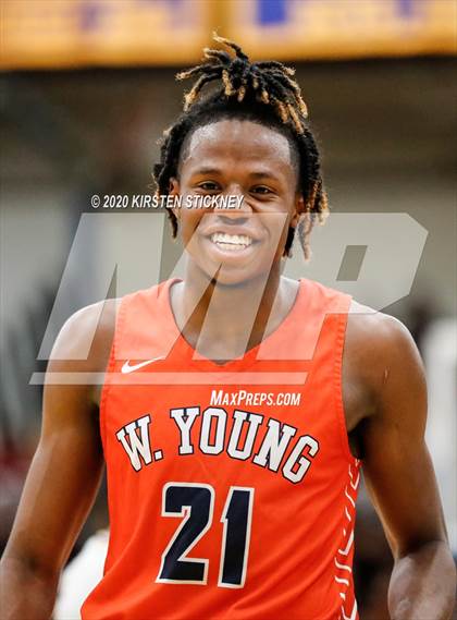 Thumbnail 3 in Whitney Young vs Simeon (IHSA 4A Super Sectional Semifinal) photogallery.