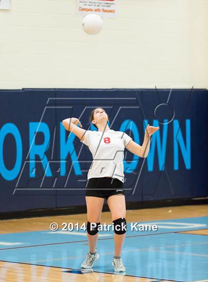 Thumbnail 1 in Herndon @ Yorktown photogallery.