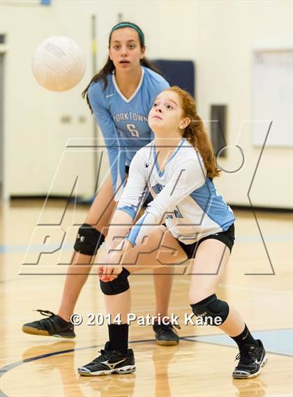Thumbnail 1 in Herndon @ Yorktown photogallery.