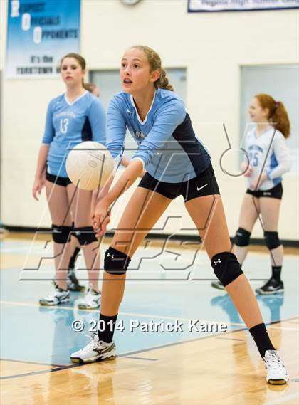 Thumbnail 1 in Herndon @ Yorktown photogallery.