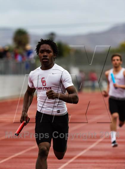 Thumbnail 3 in Corona Relays photogallery.