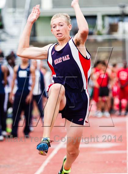 Thumbnail 1 in Corona Relays photogallery.