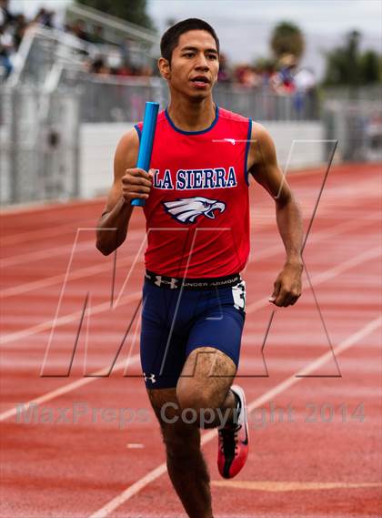 Thumbnail 2 in Corona Relays photogallery.
