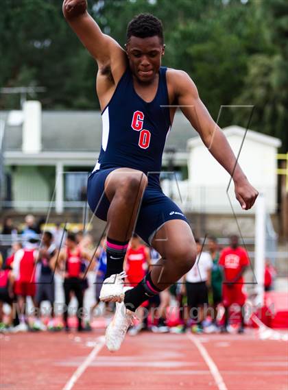 Thumbnail 3 in Corona Relays photogallery.