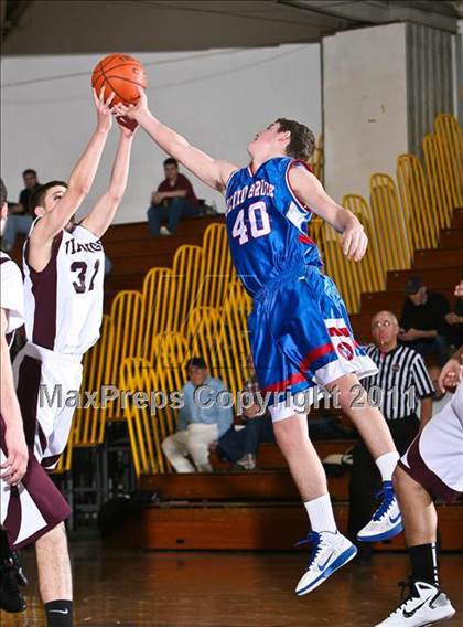 Thumbnail 3 in Valhalla vs Blind Brook (Section One Super Saturday) photogallery.