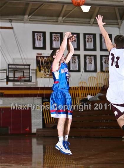 Thumbnail 1 in Valhalla vs Blind Brook (Section One Super Saturday) photogallery.