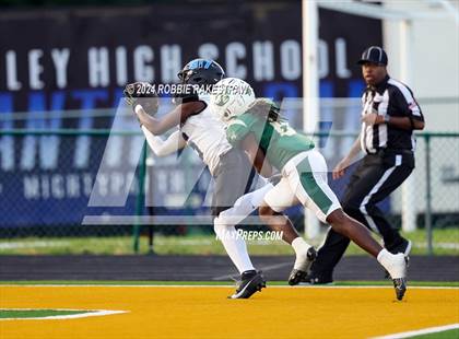 Thumbnail 1 in North Crowley @ DeSoto photogallery.