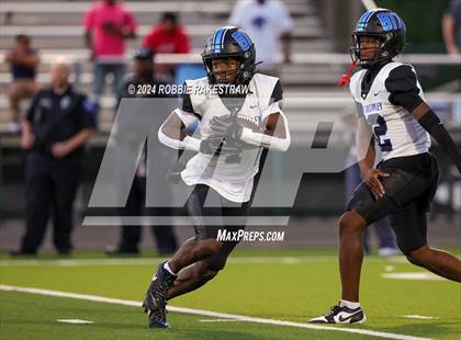 Thumbnail 1 in North Crowley @ DeSoto photogallery.