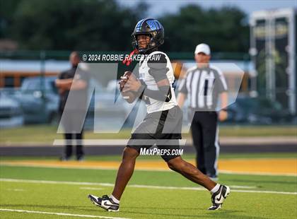 Thumbnail 1 in North Crowley @ DeSoto photogallery.