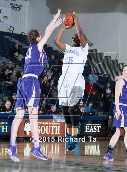 Thumbnail 3 in Immaculate Conception vs St. Rose (NJSIAA Non-Public B Final)  photogallery.
