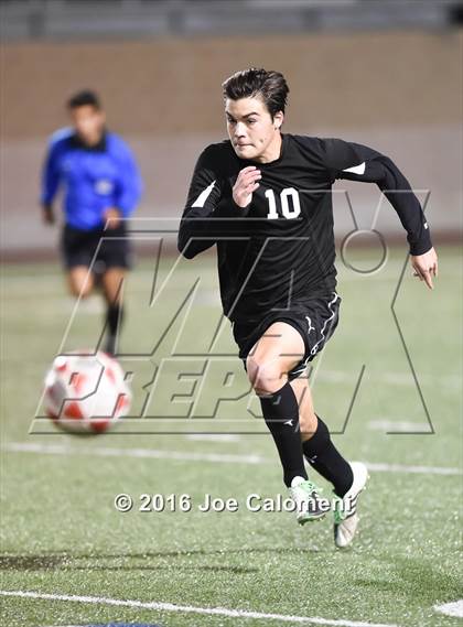 Thumbnail 2 in Clark vs Stevens [John Paul] (Farris Stadium) photogallery.