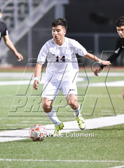 Thumbnail 1 in Clark vs Stevens [John Paul] (Farris Stadium) photogallery.