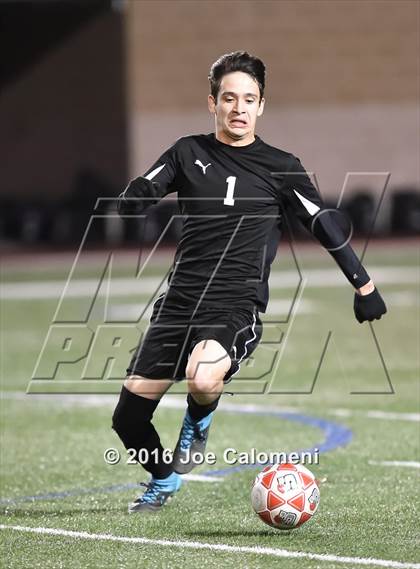 Thumbnail 2 in Clark vs Stevens [John Paul] (Farris Stadium) photogallery.