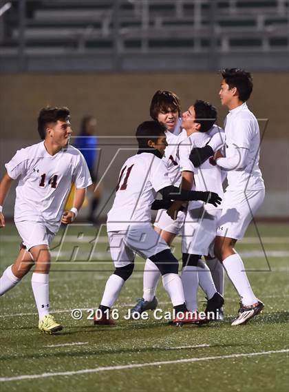 Thumbnail 2 in Clark vs Stevens [John Paul] (Farris Stadium) photogallery.