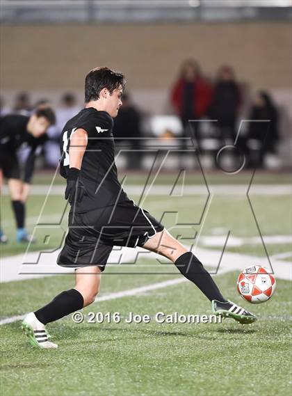 Thumbnail 2 in Clark vs Stevens [John Paul] (Farris Stadium) photogallery.
