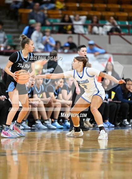 Thumbnail 2 in Riverdale Ridge vs. Highlands Ranch (CHSAA 6A Great 8) photogallery.